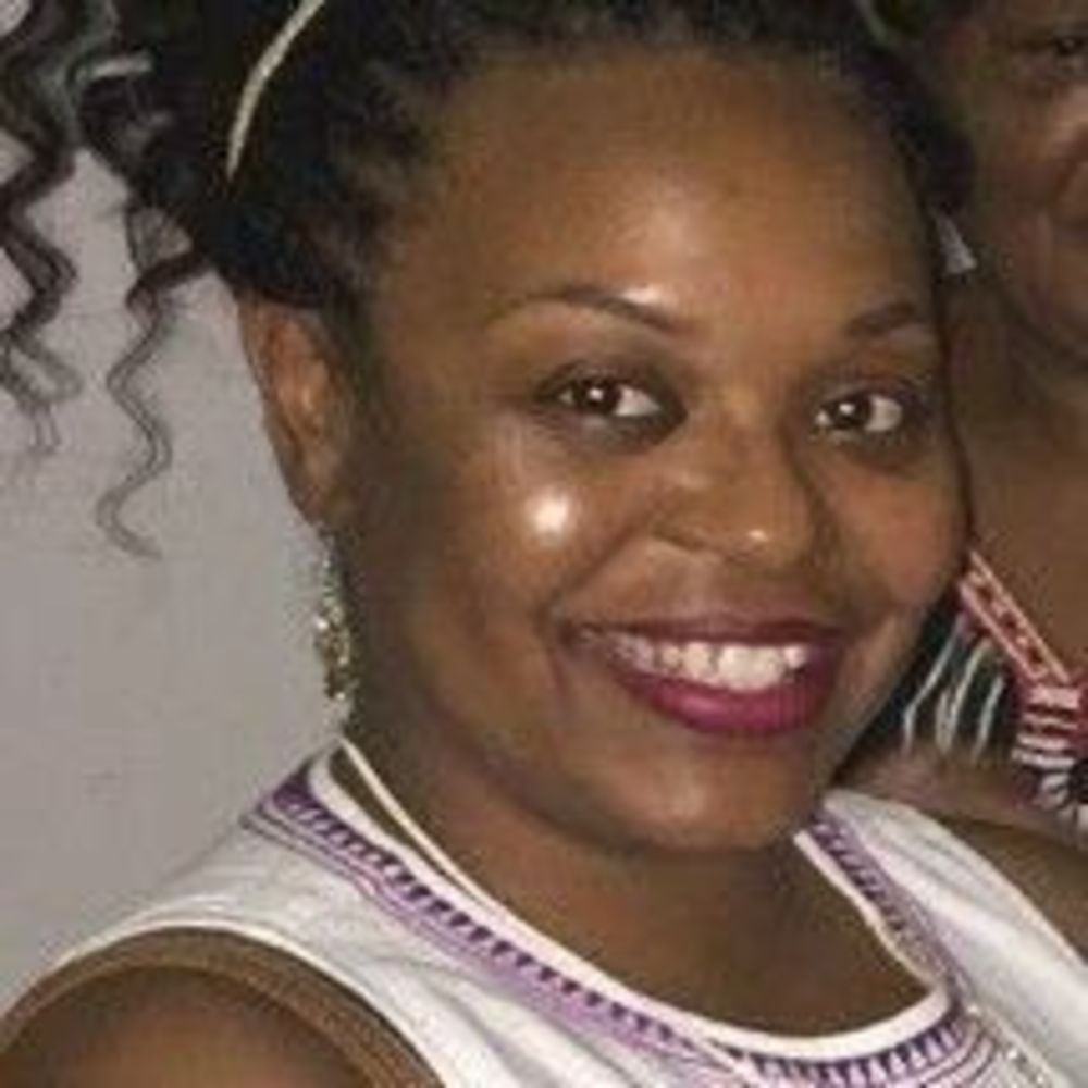 Meet your Posher, Karis